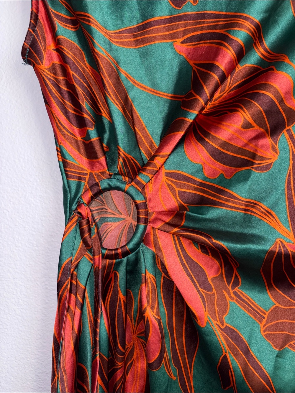 House of Harlow 1960 Satin Floral Dress - Picture 2 of 3